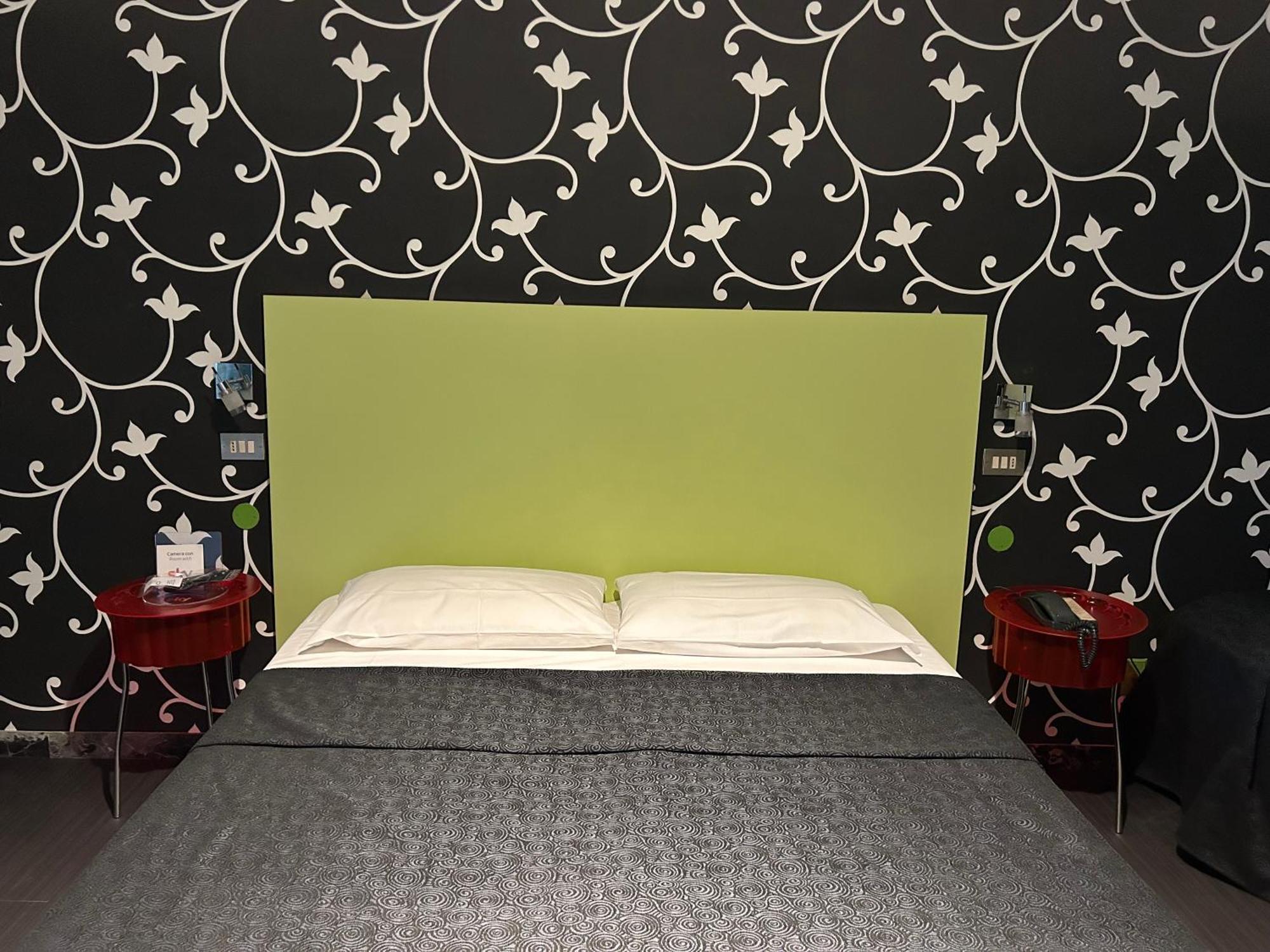 Hotel Perla - The Storyhoteller Riccione Esterno foto