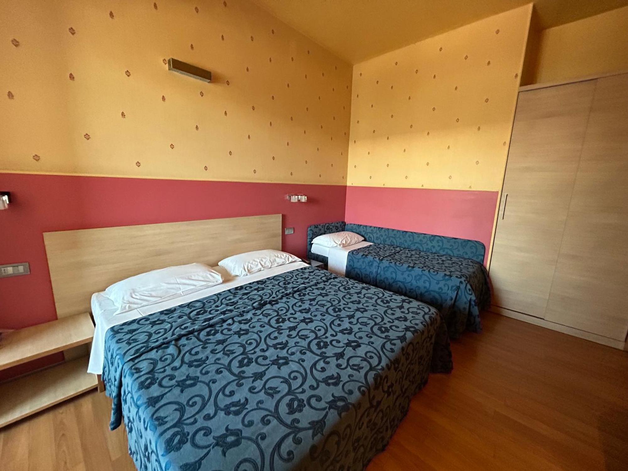 Hotel Perla - The Storyhoteller Riccione Esterno foto